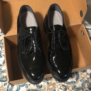 Capps Mens Black Patent Vibram 10 D Dress Shoes.